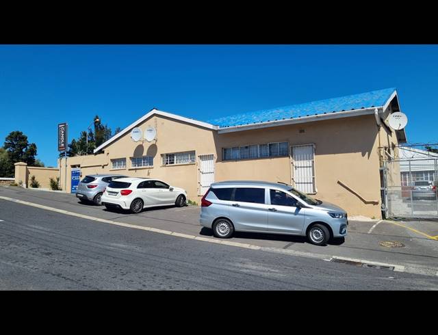 250M² BUILDING FOR SALE IN MAITLAND